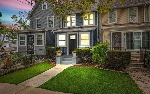 Single Family House For Sale in Brooklyn New York 3 Beds 2 Baths