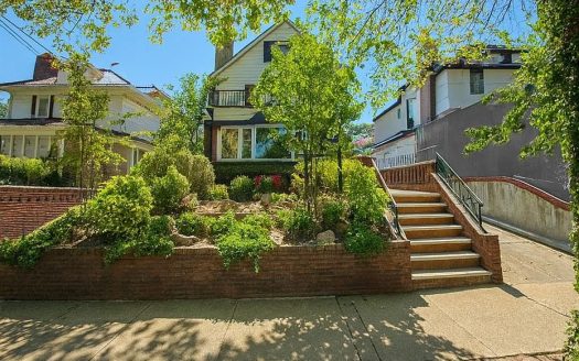 Single Family House For Sale in Brooklyn New York 6 Beds 5 Baths