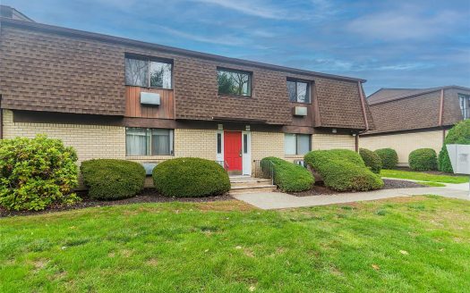 Condo For Sale in Poughkeepsie New York 1 Beds 1 Bath