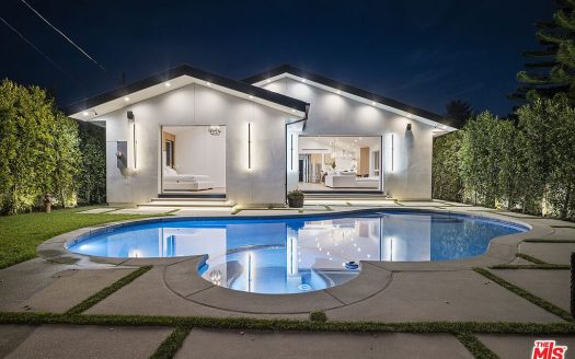 Single Family House For Sale in North Hollywood California 4 Beds 4 Baths