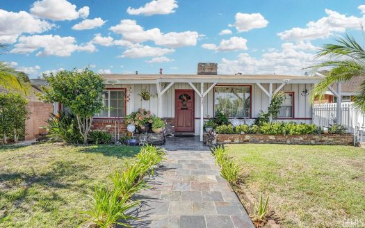 Single Family House For Sale in North Hollywood California 3 Beds 2 Baths