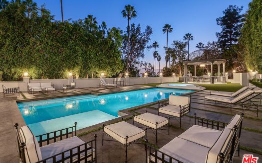 Single Family House For Sale in Beverly Hills California 5 Beds 5 Baths