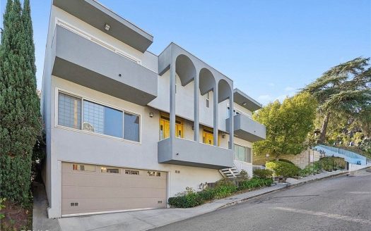 Single Family House For Sale in Los Angeles California 6 Beds 6 Baths