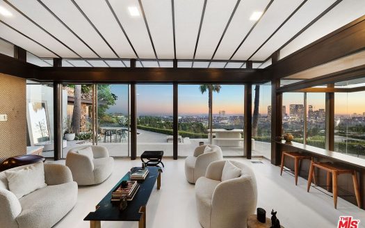 Single Family House For Sale in Beverly Hills California 5 Beds 5 Baths