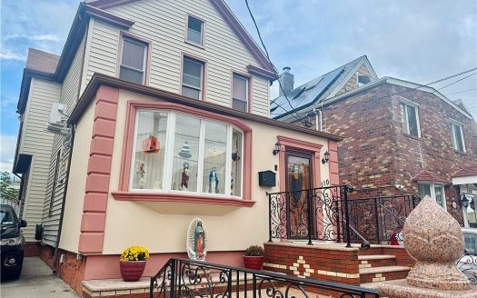 Multi Family House For Sale in Brooklyn New York 5 Beds 3 Baths