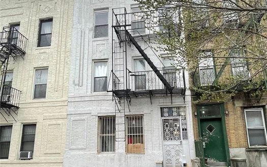 Multi Family House For Sale in Brooklyn New York 11 Beds 6 Baths