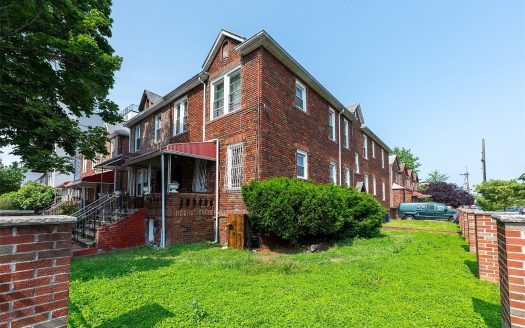 Multi Family House For Sale in Brooklyn New York 3 Beds 2 Baths