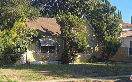 Single Family House For Sale in North Hollywood California 3 Beds 2 Baths