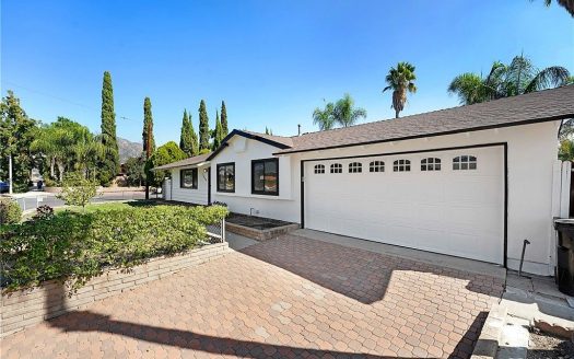 Single Family House For Sale in Sylmar California 3 Beds 2 Baths