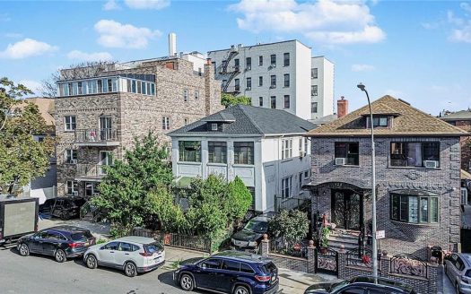 Multi Family House For Sale in Brooklyn New York 7 Beds 3 Baths