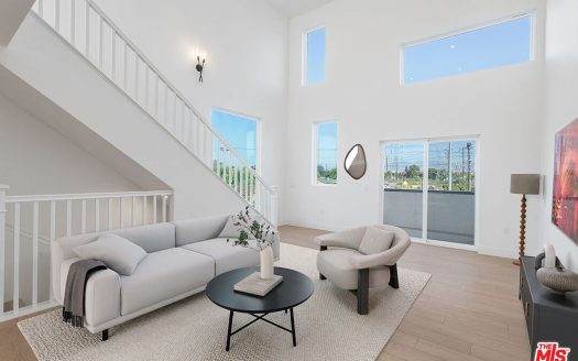 Town House For Sale in North Hollywood California 3 Beds 4 Baths