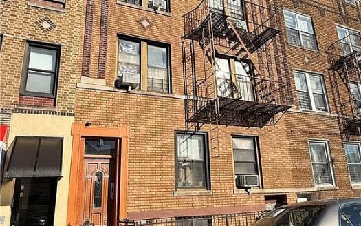 Multi Family House For Sale in Brooklyn New York 11 Beds 6 Baths