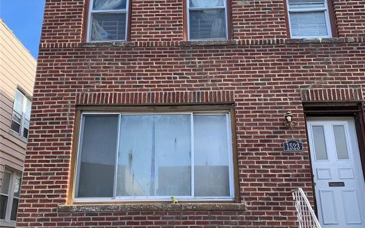 Multi Family House For Sale in Brooklyn New York 5 Beds 2 Baths
