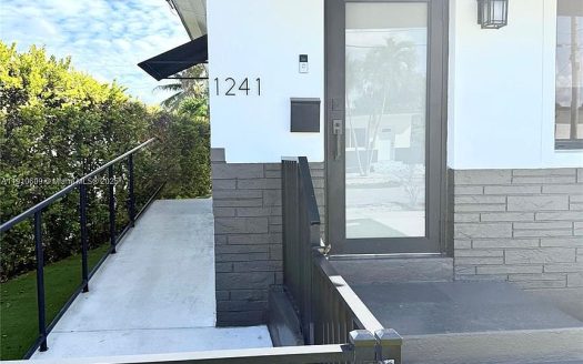 Multi Family For Rent in Miami Florida 1 Beds 1 Bath