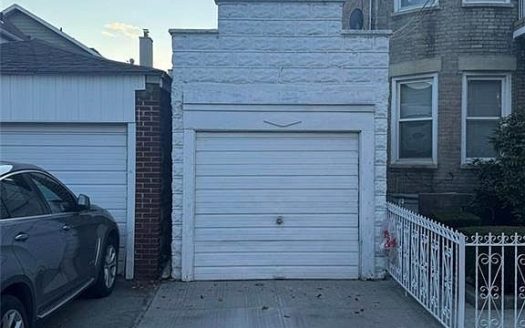 Multi Family House For Sale in Brooklyn New York 5 Beds 3 Baths