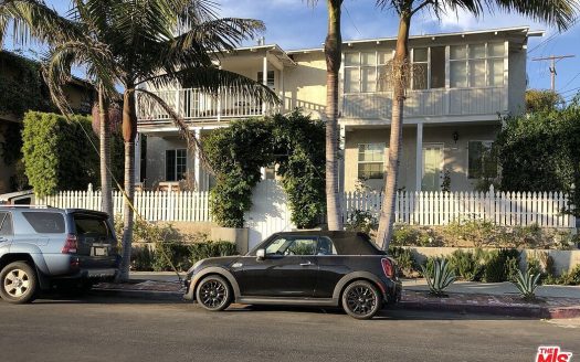 Multi Family House For Sale in Venice California 7 Beds 7 Baths