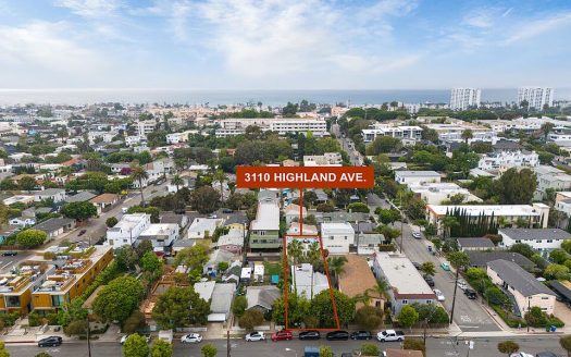 Multi Family House For Sale in Santa Monica California 9 Beds 6 Baths