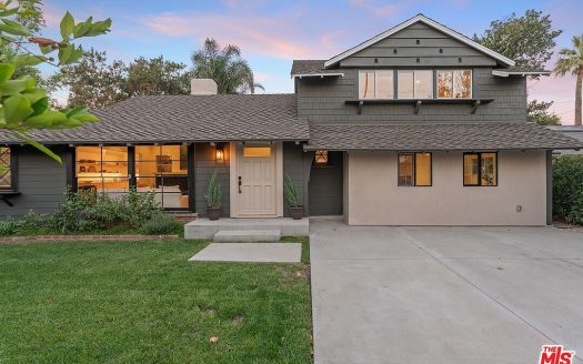 Single Family House For Sale in Van Nuys California 4 Beds 3 Baths