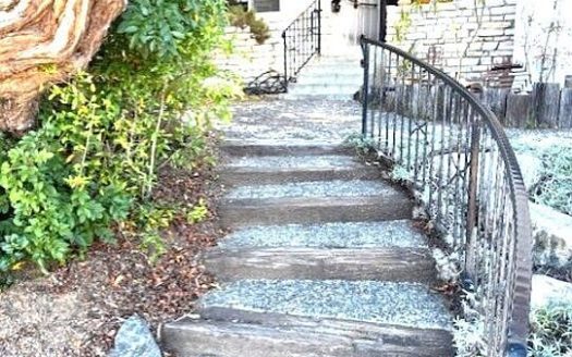 Single Family House For Sale in Santa Monica California 3 Beds 2 Baths