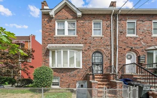 Single Family House For Sale in Brooklyn New York 3 Beds 2 Baths
