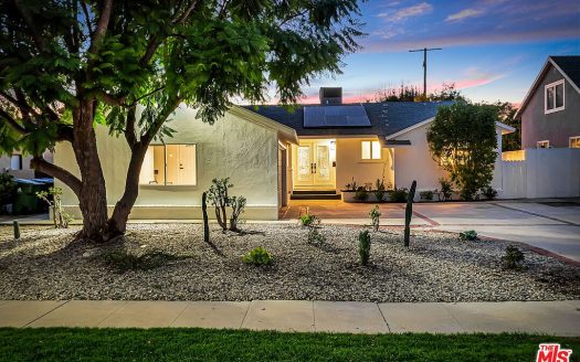 Single Family House For Sale in West Hills California 4 Beds 2 Baths