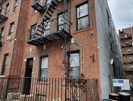 Multi Family House For Sale in Brooklyn New York 12 Beds 6 Baths