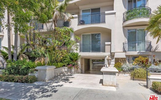 Condo For Rent in Los Angeles California 2 Beds 3 Baths