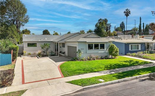 Single Family House For Sale in Encino California 3 Beds 3 Baths