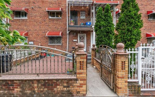 Single Family House For Sale in Brooklyn New York 4 Beds 4 Baths