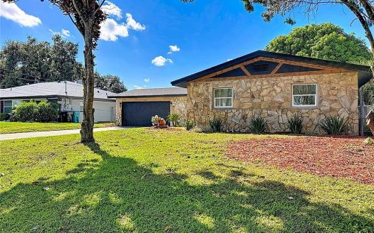 Single Family House For Sale in Orlando Florida 4 Beds 2 Baths