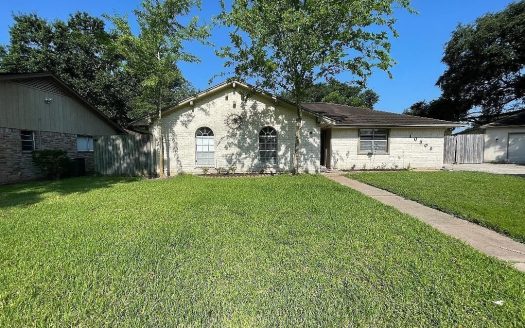 Single Family For Rent in Houston Texas 4 Beds 2 Baths