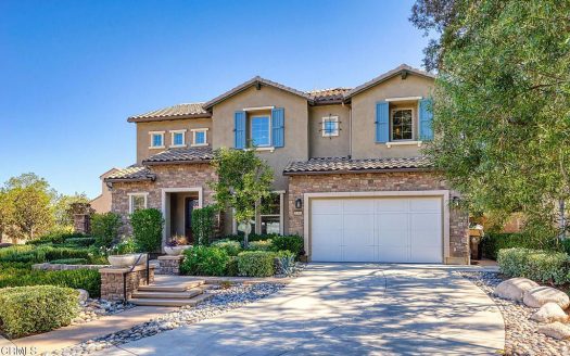 Single Family House For Sale in West Hills California 4 Beds 5 Baths