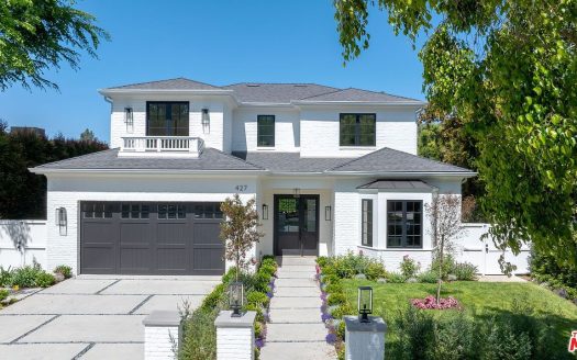 Single Family House For Sale in Los Angeles California 7 Beds 10 Baths