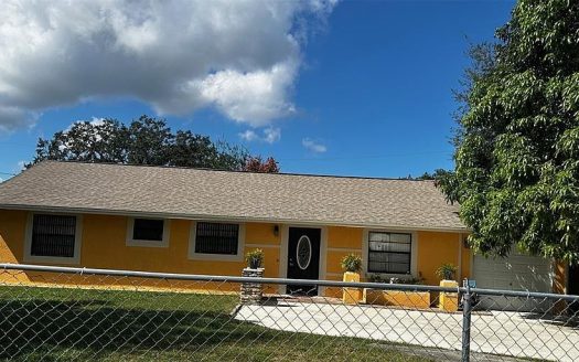 Single Family House For Sale in Orlando Florida 3 Beds 2 Baths