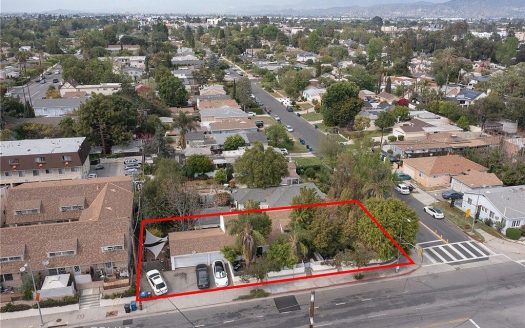 Multi Family House For Sale in North Hollywood California 12 Beds 9 Baths