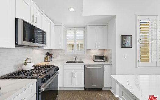 Condo For Sale in Playa Vista California 2 Beds 2 Baths