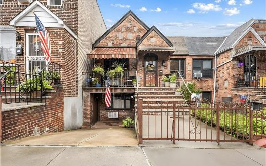 Multi Family House For Sale in Brooklyn New York 3 Beds 3 Baths