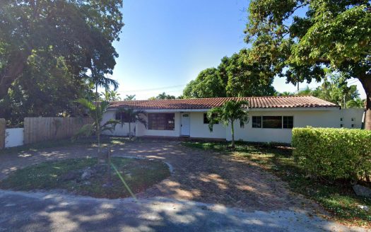 Single Family House For Sale in Miami Florida 3 Beds 2 Baths
