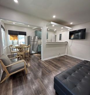 1-Bedroom Single Family Home for Rent in Indianapolis, IN 46220 – $1200/mo | 1 Baths | Updated 2025