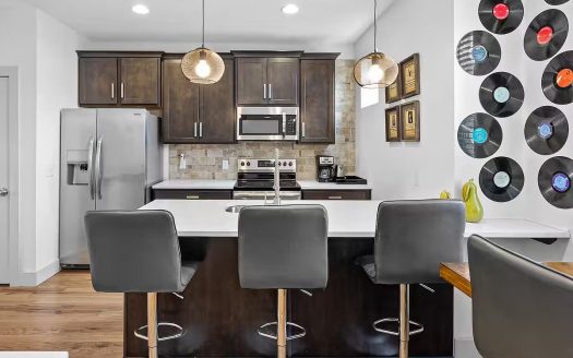 Townhouse for Sale in Nashville, TN 37209 – 3 Bedrooms, 3 Baths – $475000