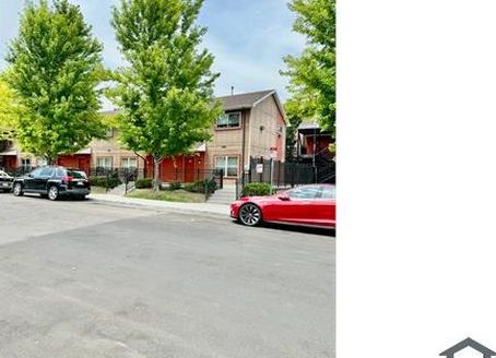 3-Bedroom Townhouse  for Rent in Denver, CO 80219 – $1940/mo | 1 Baths | Updated 2025