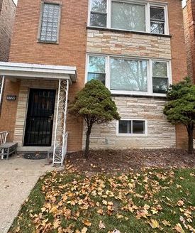 3-Bedroom Single Family Home for Rent in Chicago, IL 60646 – $2200/mo | 2 Baths | Updated 2025