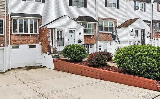Townhouse for Sale in Philadelphia, PA 19114 – 3 Bedrooms, 2 Baths – $360000