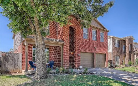 Single Family Home for Sale in Fort Worth, TX 76123 – 3 Bedrooms, 2 Baths – $446900