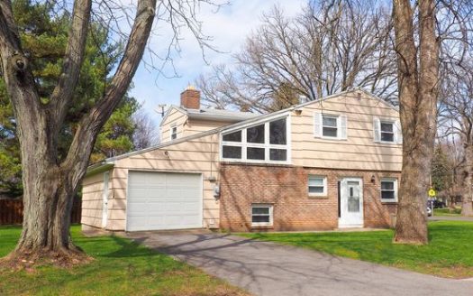 3-Bedroom Single Family Home for Rent in Rochester, NY 14618 – $2400/mo | 2 Baths | Updated 2025