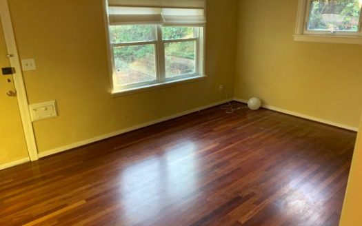 2-Bedroom Single Family Home for Rent in Seattle, WA 98103 – $2900/mo | 1 Baths | Updated 2025