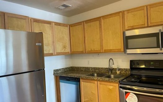 2-Bedroom Apartment  for Rent in Phoenix, AZ 85014 – $1500/mo | 2 Baths | Updated 2025