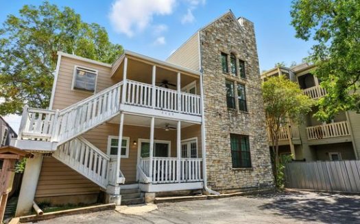 3-Bedroom Townhouse for Rent in Austin, TX 78751 – $2545/mo | 2 Baths | Updated 2025