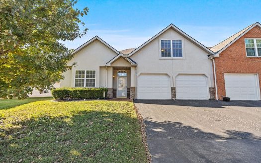 Townhouse for Sale in Nashville, TN 37214 – 3 Bedrooms, 3 Baths – $415000
