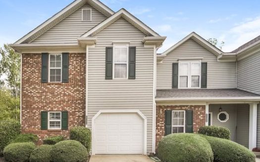 3-Bedroom Townhouse  for Rent in Charlotte, NC 28216 – $1755/mo | 3 Baths | Updated 2025